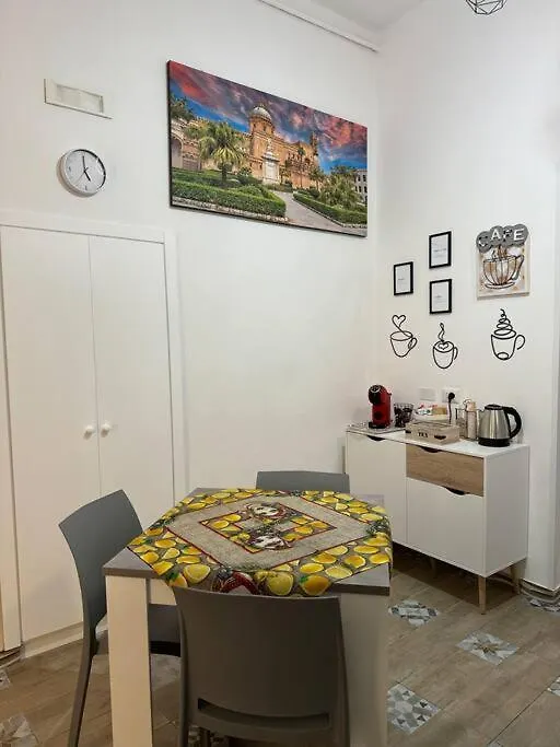 Lägenhet Tra I Vicoli Di Ballaro Palermo Italien